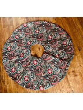Vintage Handmade Paisley Print Circle Tree Skirt